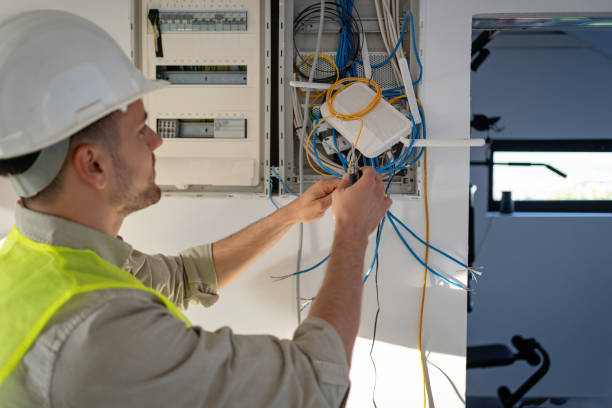 Best Circuit Breaker Repair  in Laconia, NH